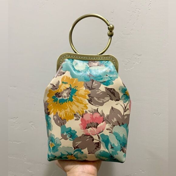Handsewn Vintage Style Genuine Leather Floral Print Kiss lock Wristlet/Crossbody